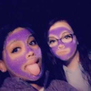 Meet your Posher, Kelsey